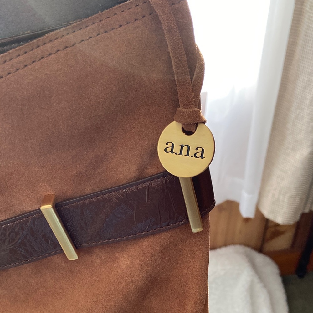 a.n.a Large Tan and Brown Suede Leather Shoulder Bag - Picture 3 of 10
